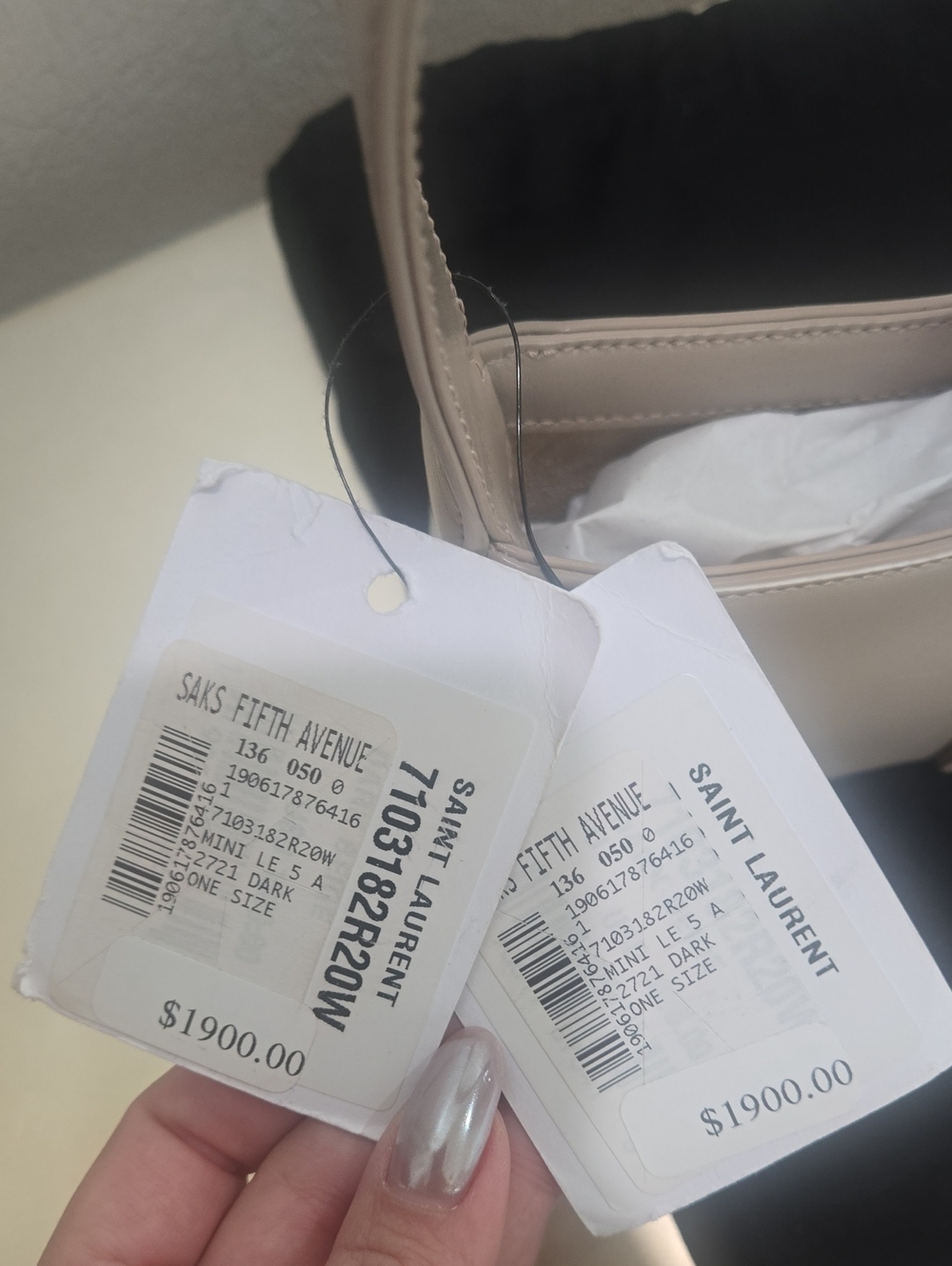 Saint LaurentLe 5 A 7 Mini Shoulder Bag in Smooth Leather - Picture 7 of 7